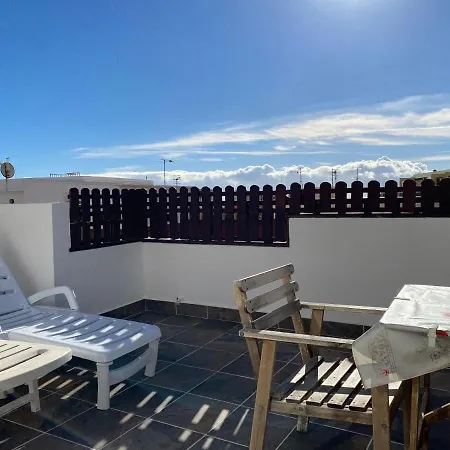 Modern Penthouse Near The Sea 엘메다노